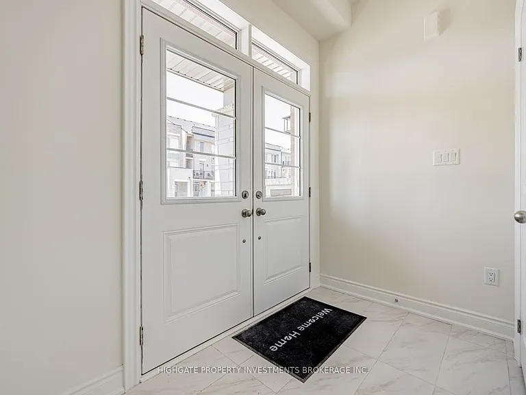 71 Donald Ficht Cres — Photo 4