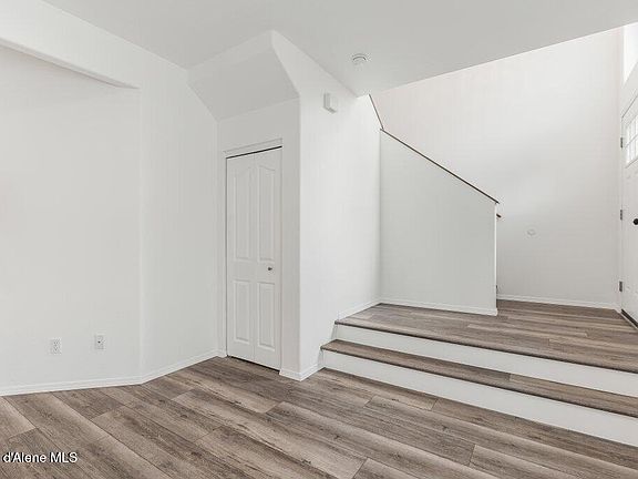 5th image of 3206 N 9th St