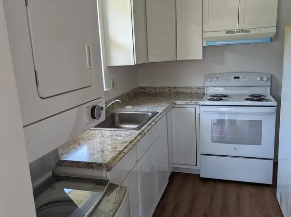 2 Florence Tollgate Pl, Florence, NJ 08518