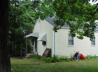 28 County Rd, East Freetown, MA 02717