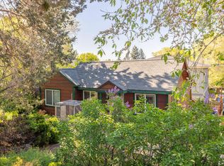 911 NW Portland Ave #A & B, Bend, OR 97703