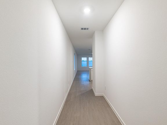 4th image of 31406 Pratola Serra Cir