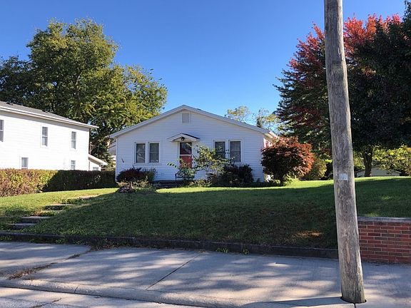 2nd image of 410 N Main St
