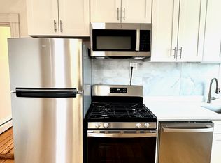 94 Pearl St APT 3, Cambridge, MA 02139