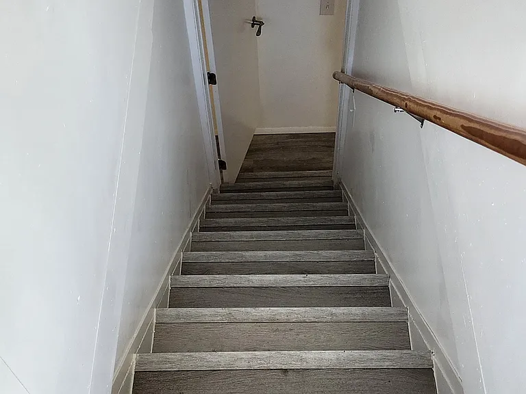 1902 Baker Ave — Photo 24