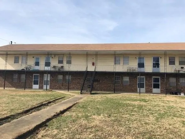 Cedar Crest - Travora & Marshall, 109 Travora St #K, Graham, NC 27253