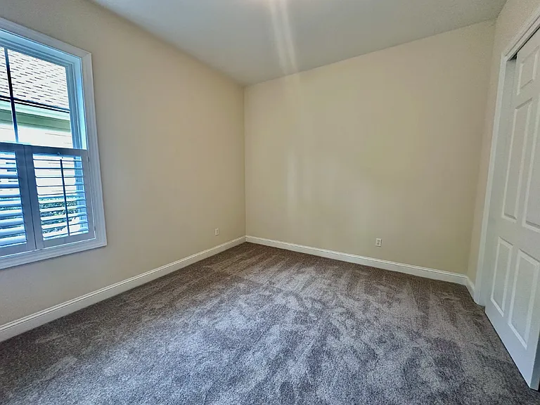 87 Glencairn Ave — Photo 20