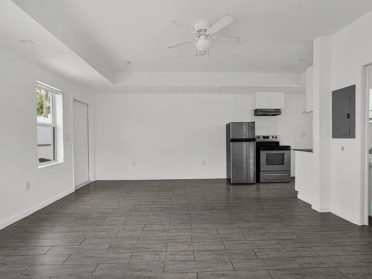 529 NW 88th St #3 — Photo 6