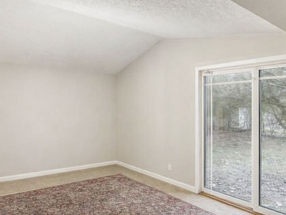 2nd image of 625 N Buffalo St