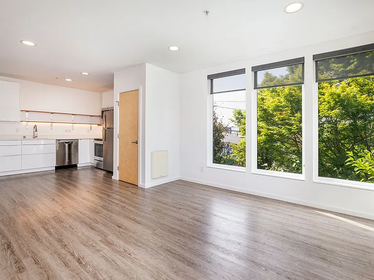 1410 S King St #8 — Photo 9
