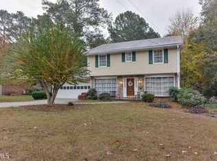 1423 Fairfield Dr, Lilburn, GA 30047