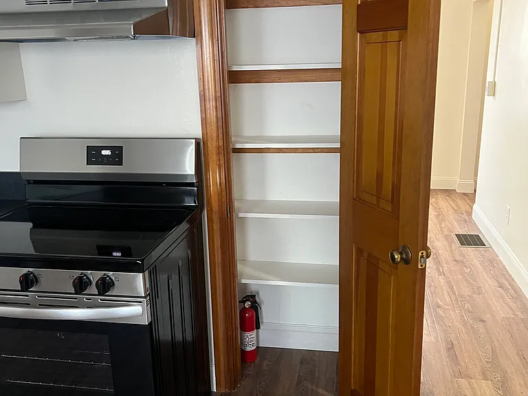 21-27 Sudbury St #25 — Photo 7