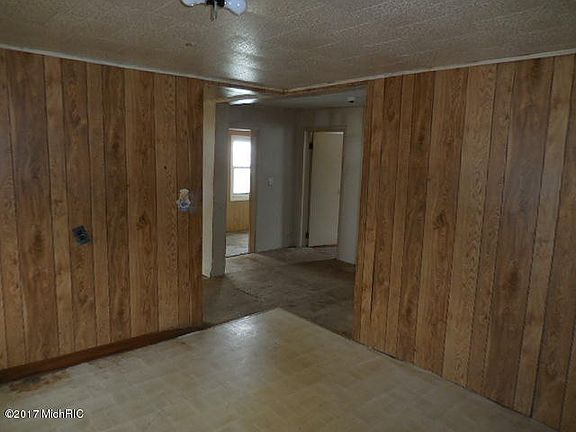 4th image of 212 McCollum Ave