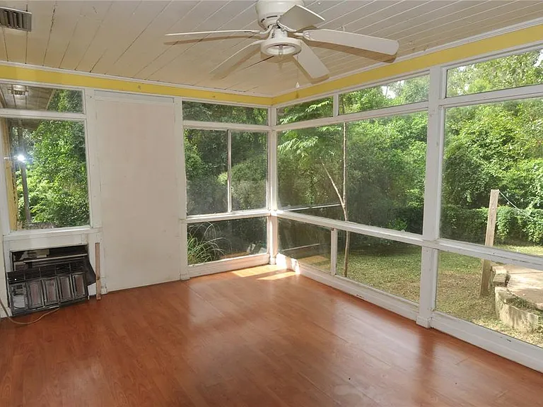 1410 NW 7th Rd — Photo 7