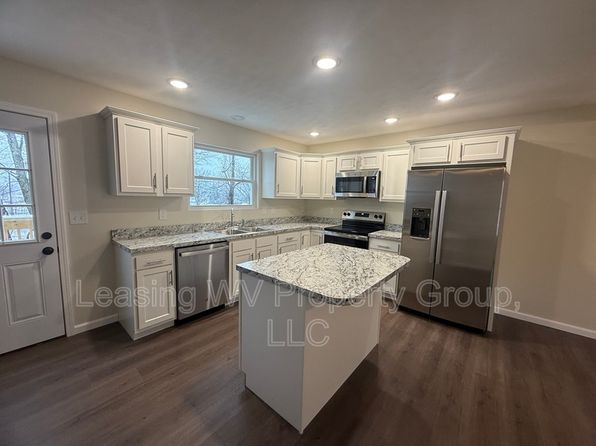 162 Christian Ct