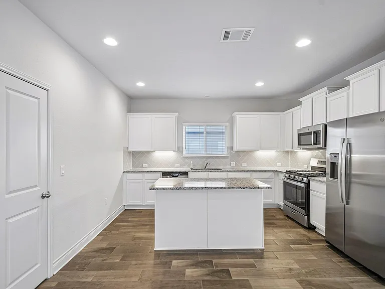10213 Forest Grove Dr — Photo 7