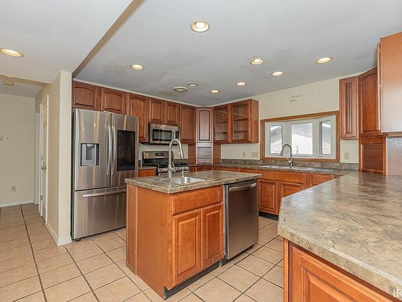 2nd image of 4344 Pine Dr