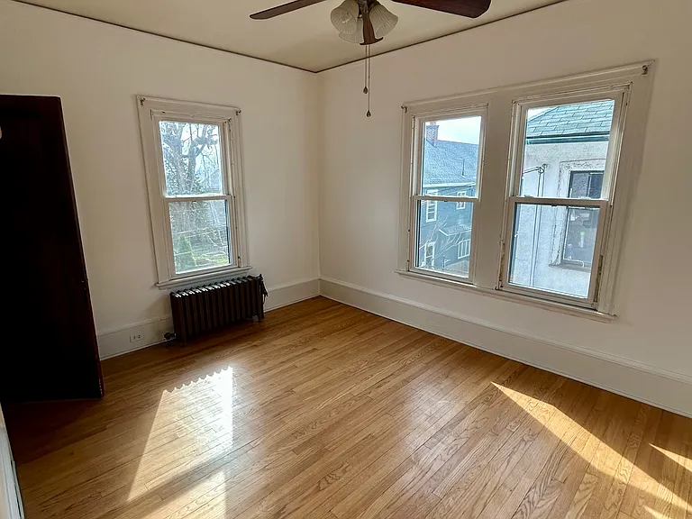1814 Olive St #2 — Photo 15