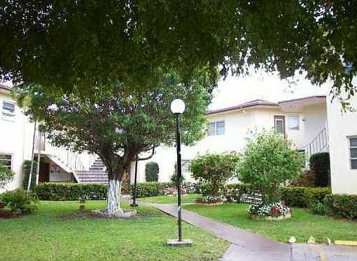3rd image of 18760 NE 18th Ave APT 136