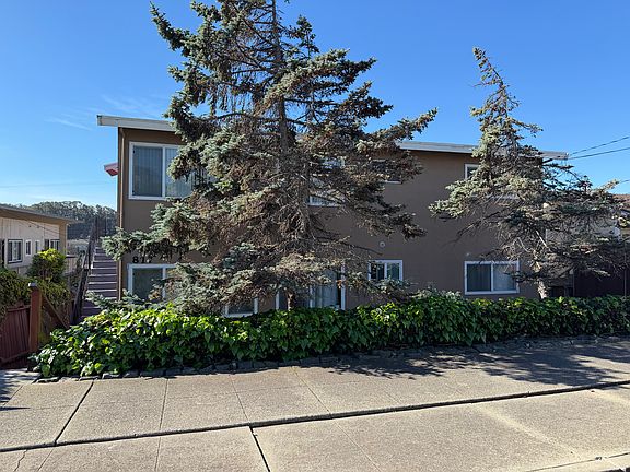 5th image of 817 Baden Ave APT 5