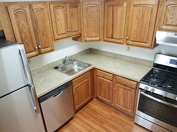 2nd image of 3100 Commonwealth Ave APT 205