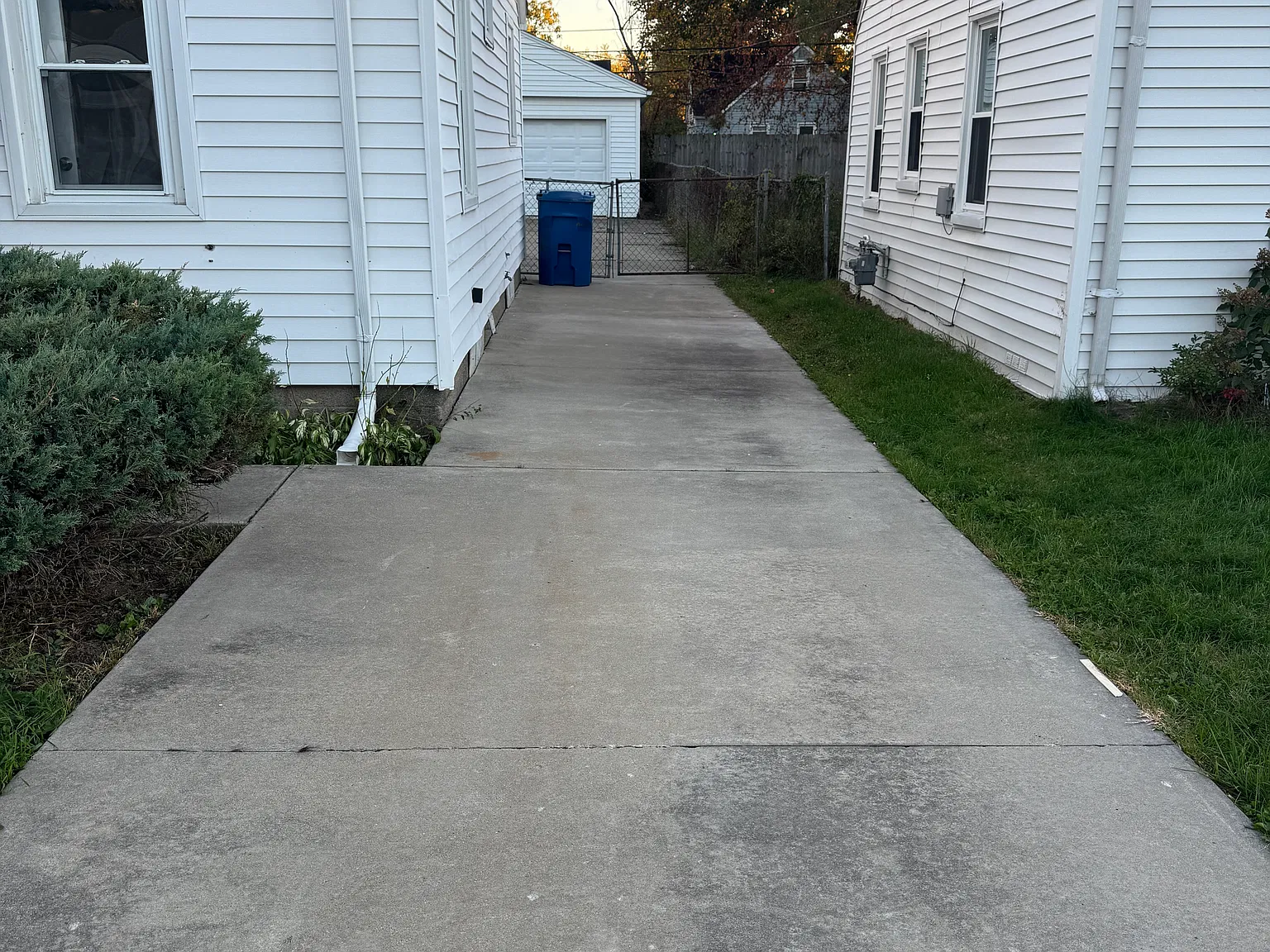 3 bed, 1150 sqft, $1,300 — Photo 3