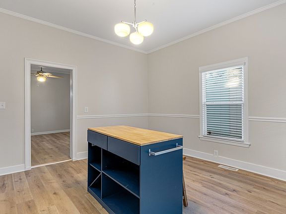 5th image of 1 Cardwell St