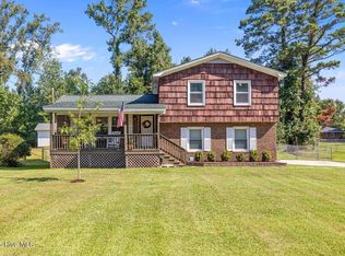 233 Heritage Park Dr, Wilmington, NC 28401