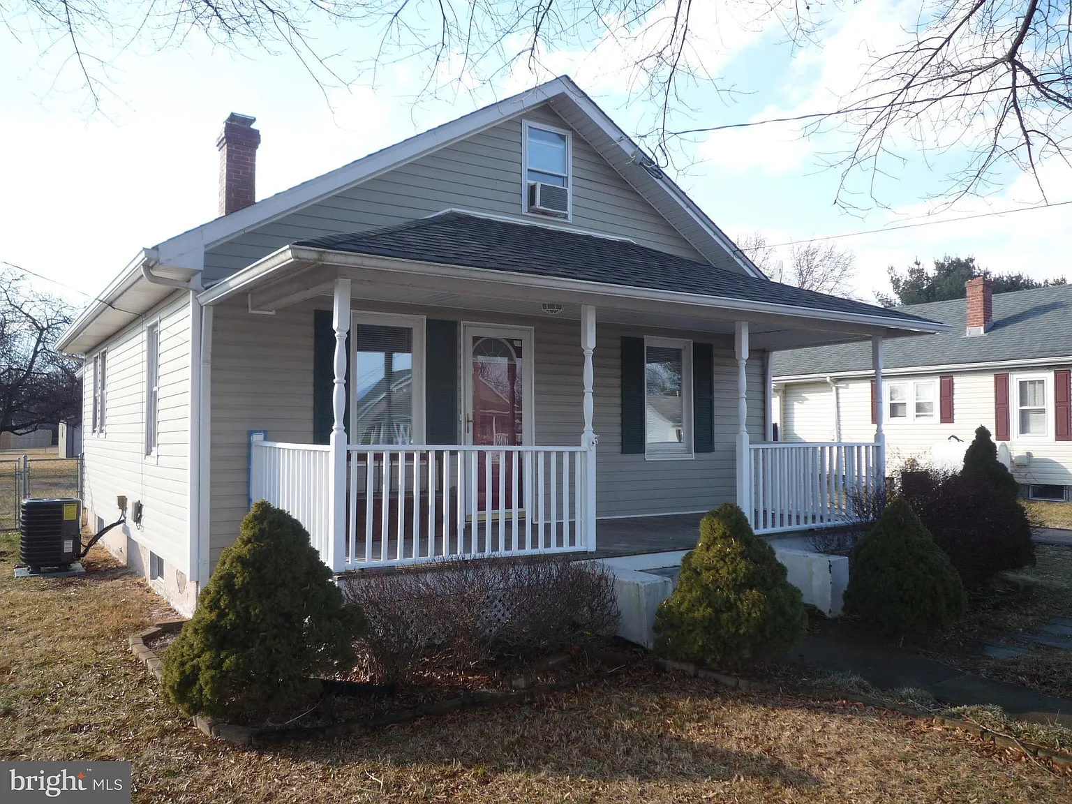 2 bed, 1.0 bath, 672 sqft, $1,895 — Photo 2