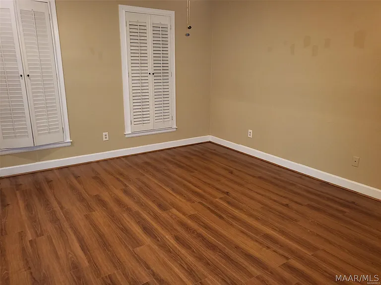 1516 Charleton Dr — Photo 6