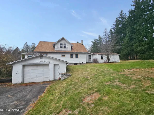 1524 Route 507, Greentown, PA 18426