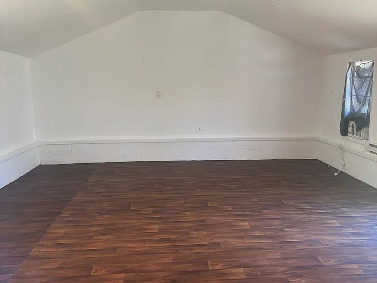 Large Family / Living Room