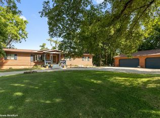 2671 Cumming Rd, Van Meter, IA 50261