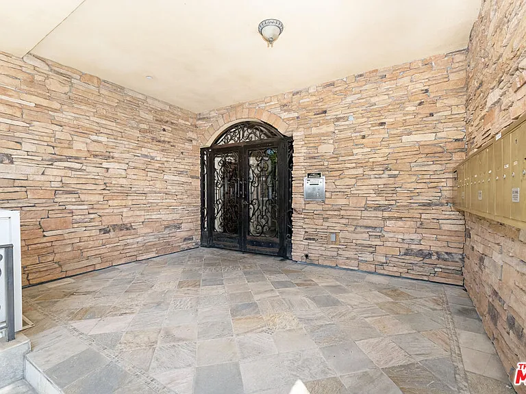 650 E Palm Ave #302 — Photo 5