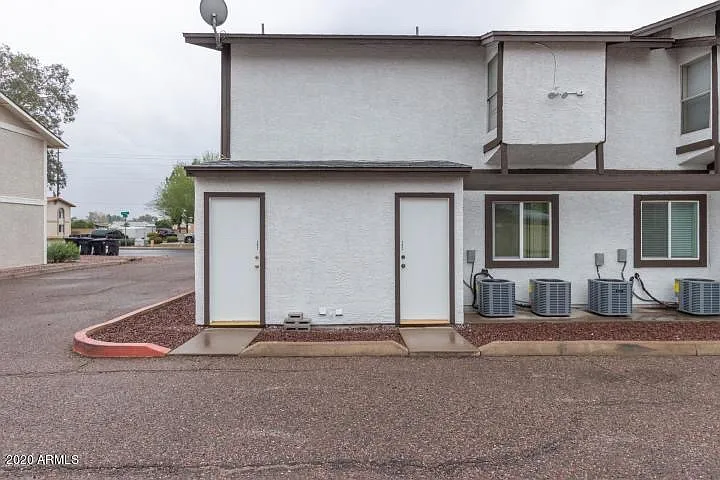 2 bed, 875 sqft, $1,195 — Photo 3