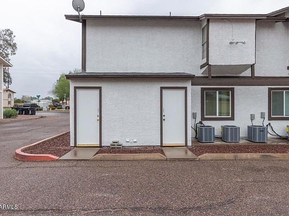 5th image of 3142 E Cicero St #C102