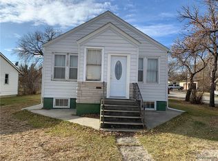 935 Main St, Roundup, MT 59072