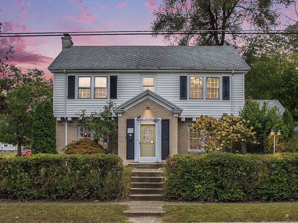 1st image of 54 Woolnough Ave