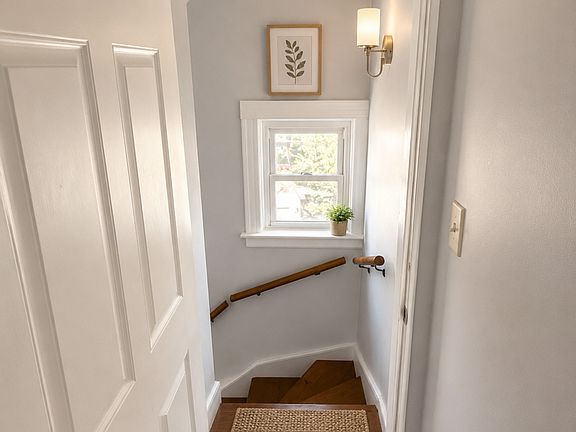 4th image of 254 S Whitney St
