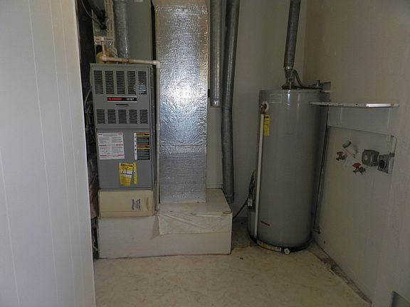 4th image of 4623 NW 30th Ave