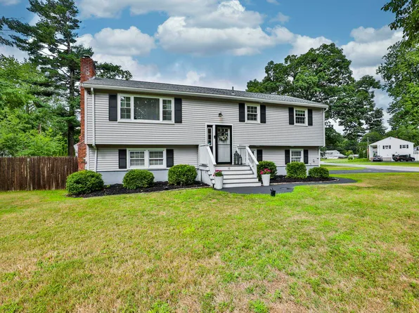 10 Palomino Road, Salem, NH 03079