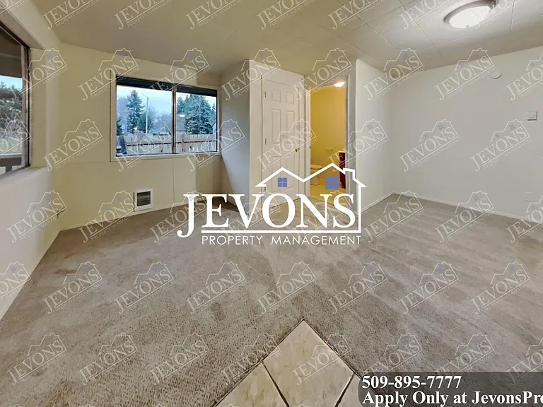 3571 E B St — Photo 35