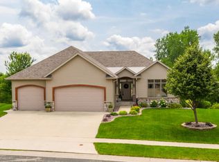 6443 Shetland Dr NW, Rochester, MN 55901