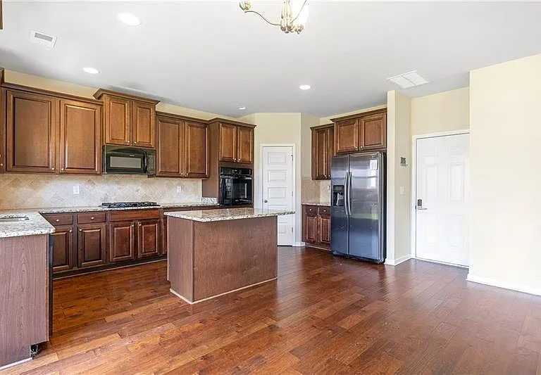 951 Elyse Springs Ct — Photo 18