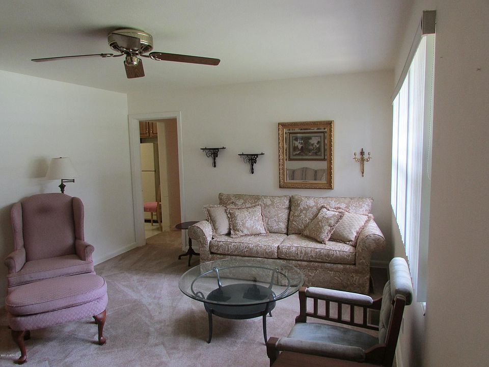 1st image of 6204 Eastwood Ln