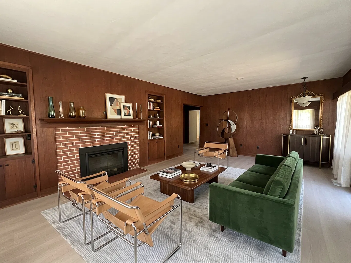Spacious 3 bed/2 bath Phoenix home | Available October — Photo 2