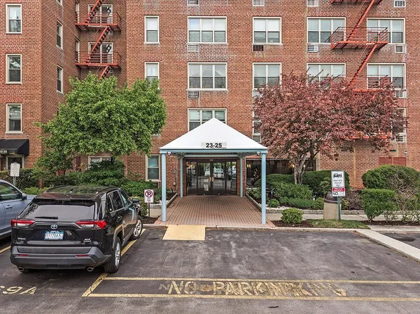 23-25 Bell Blvd APT 2A, Bayside, NY 11360