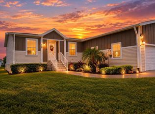 34982 Broad Bill Ln, Zephyrhills, FL 33541