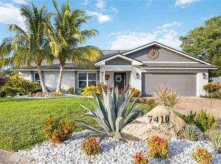 7410 2nd Ave NW, Bradenton, FL 34209