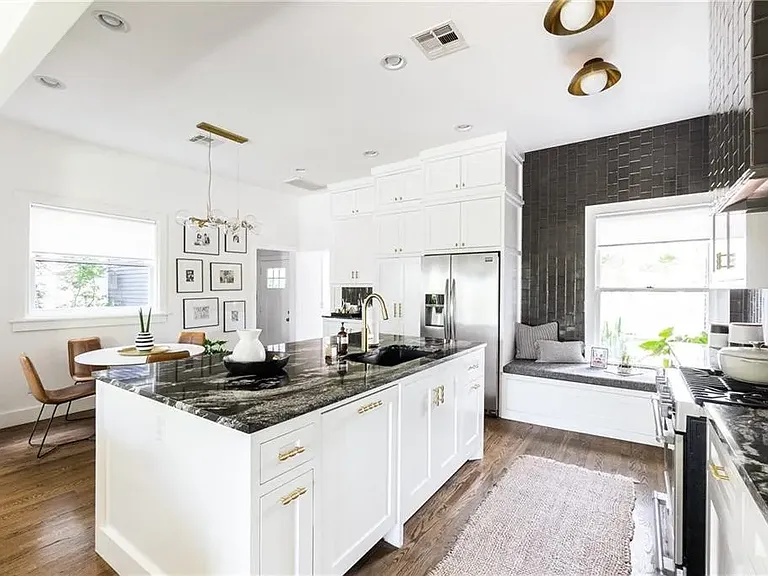 720 NW 18th St — Photo 10
